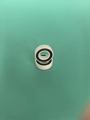 Dubbel afgeschermde keramische kogellagers gemaakt van ZrO2 Zirkoniumoxide / Si3N4 Siliciumnitride / SSiC Siliciumcarbide